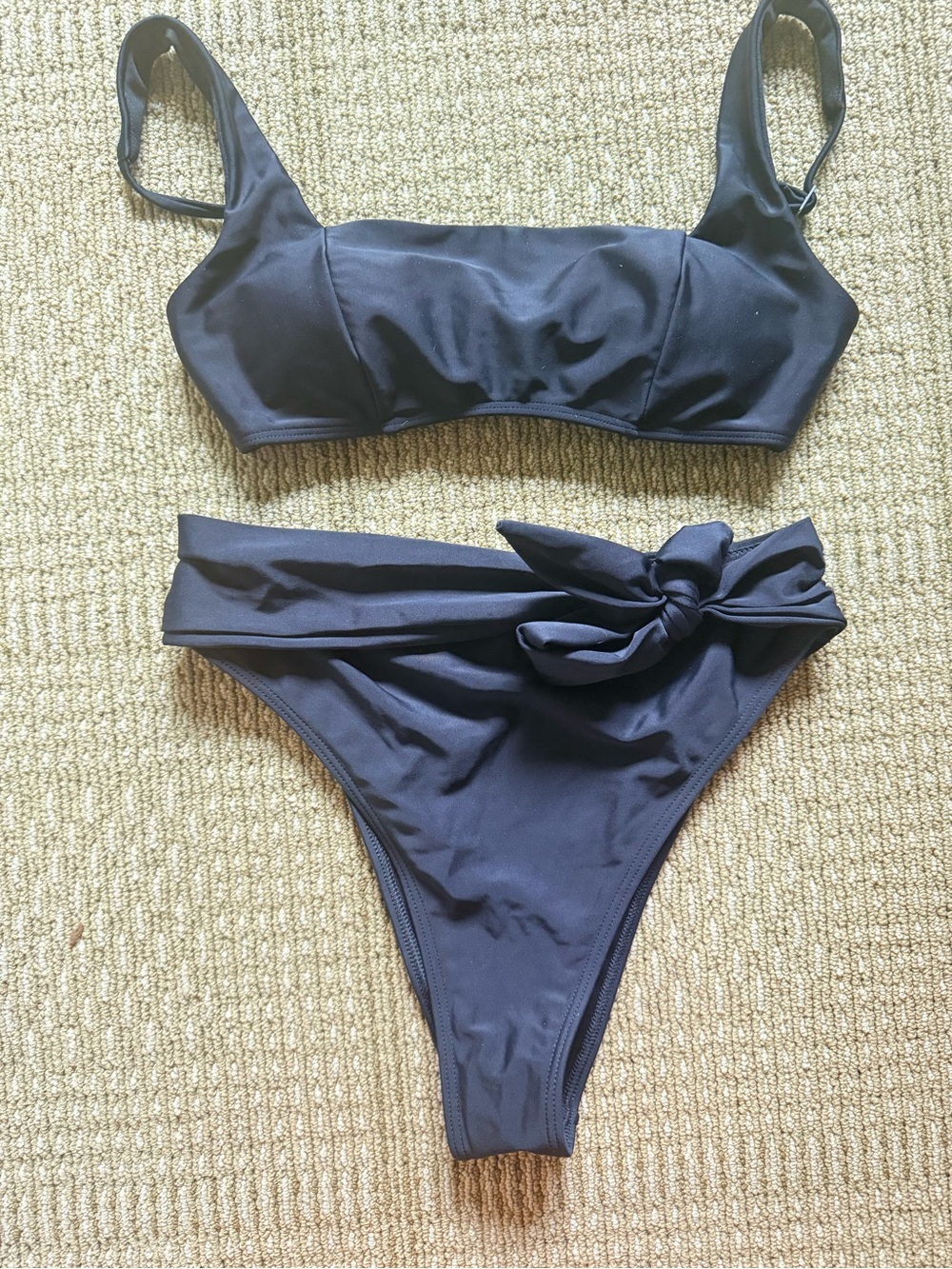 Abercrombie & Fitch Black Knot-Accent Bikini